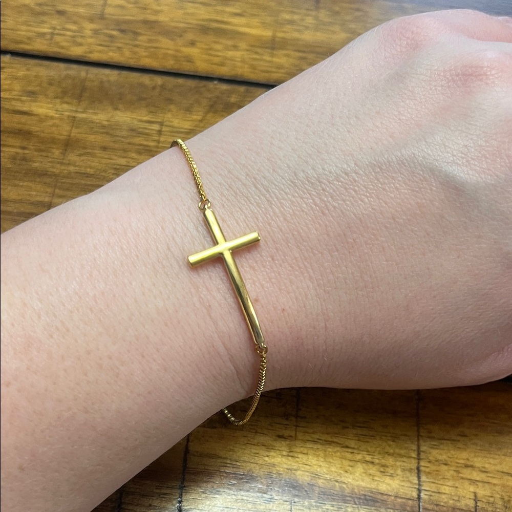Adjustable Gold Cross Bracelet